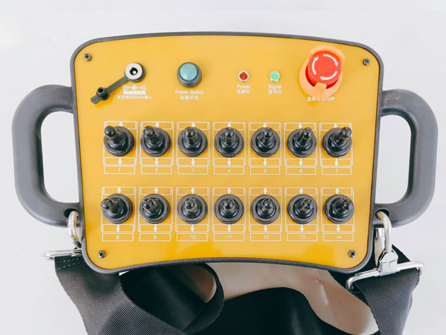 14路開(kāi)關(guān)量撥桿28路工業(yè)無(wú)線遙控器