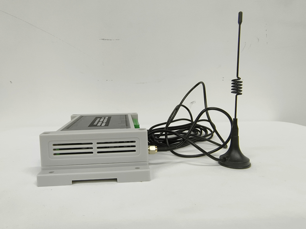 高山水池、山上水塔水位超遠(yuǎn)距離無線傳輸及水泵自動控制系統(tǒng)